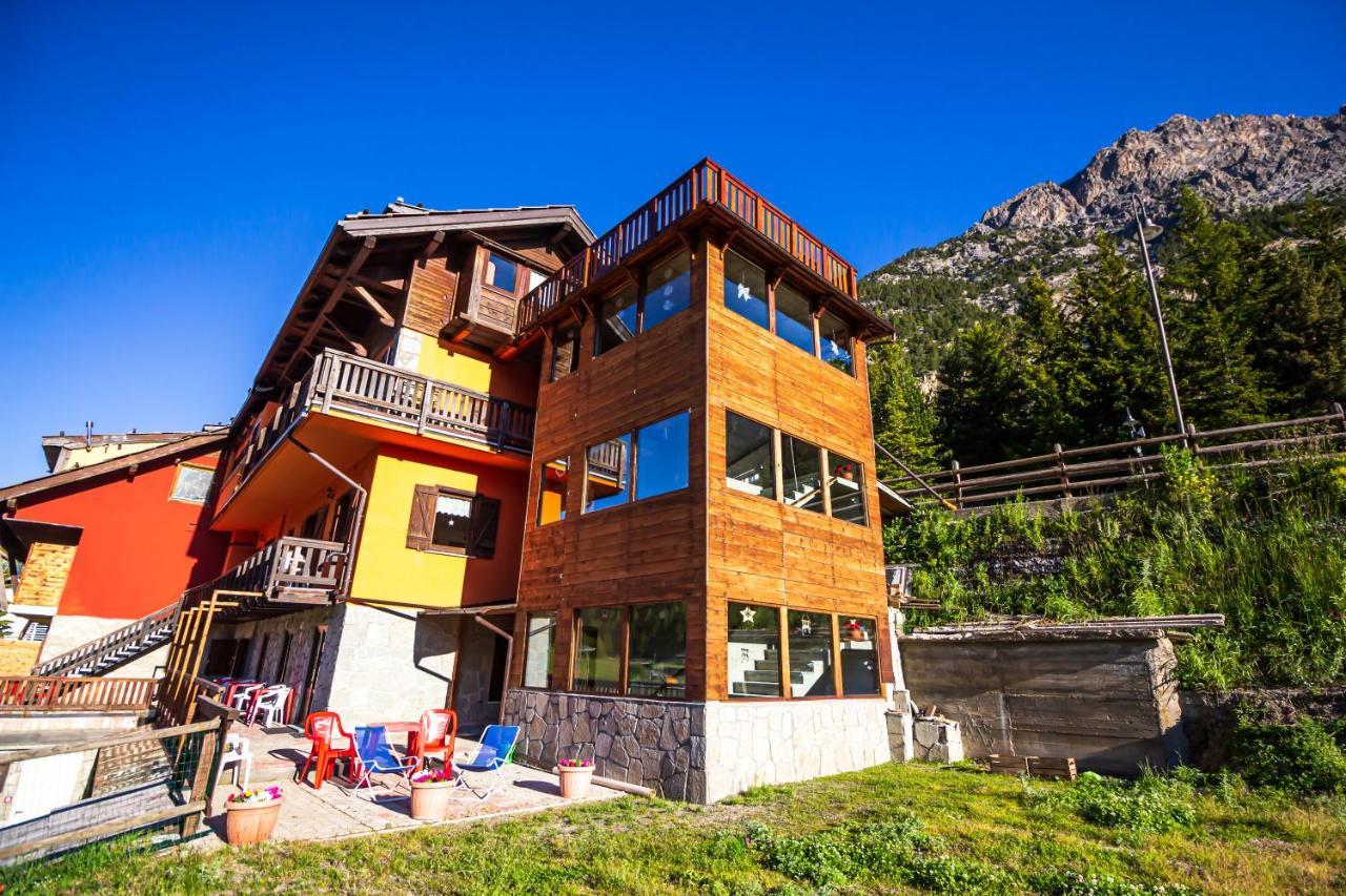 Hotel Al Foiron Claviere Exterior photo