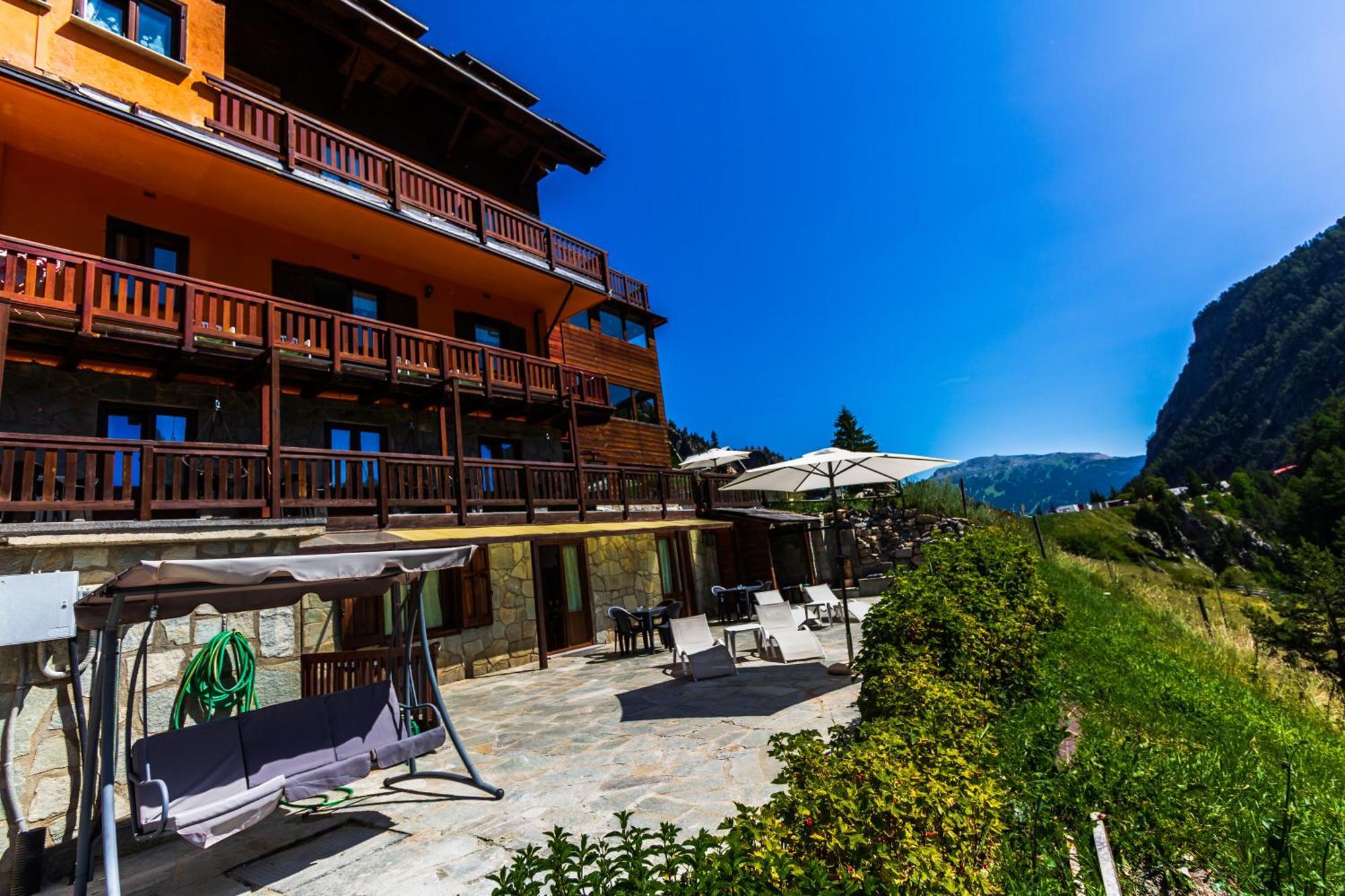 Hotel Al Foiron Claviere Exterior photo