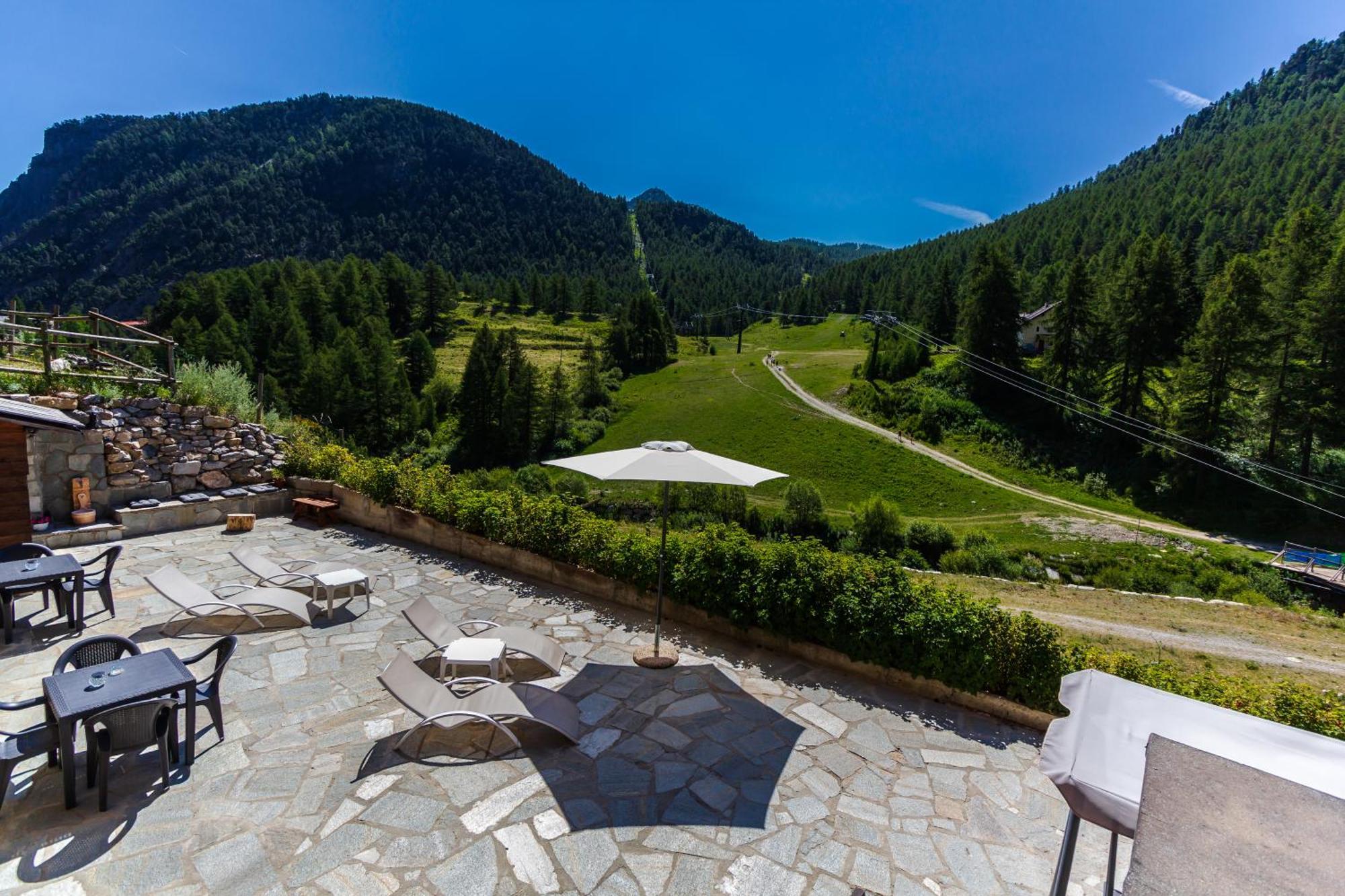 Hotel Al Foiron Claviere Exterior photo