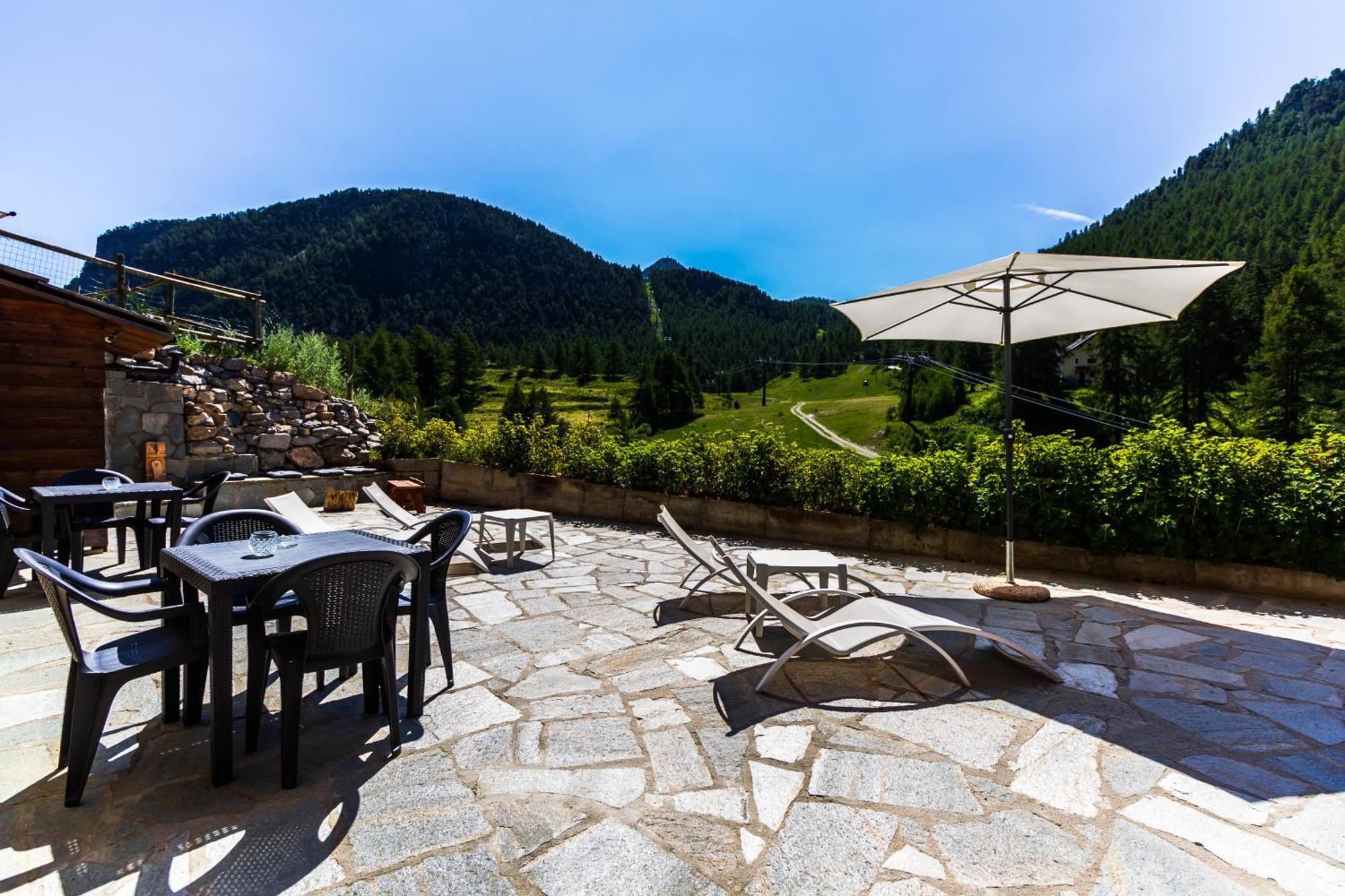 Hotel Al Foiron Claviere Exterior photo