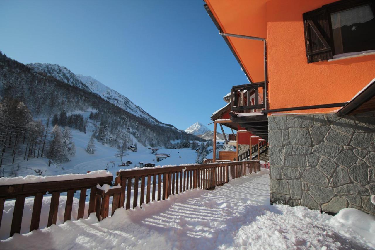 Hotel Al Foiron Claviere Exterior photo