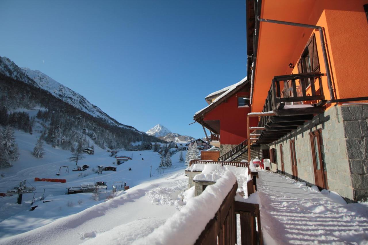 Hotel Al Foiron Claviere Exterior photo